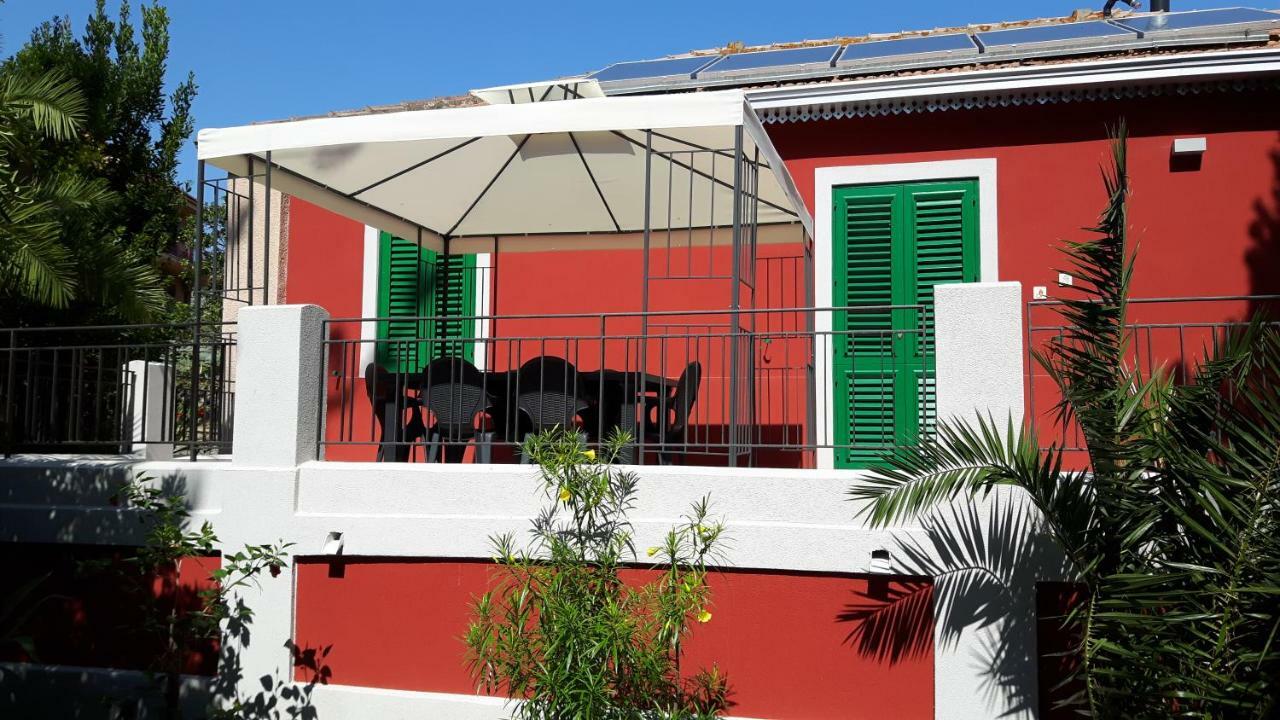 Apartmán Giardino Labruto Messina Exteriér fotografie